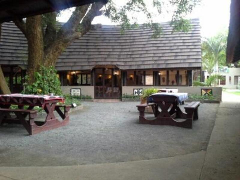 Gooderson Dumazulu Lodge Hluhluwe Exterior photo