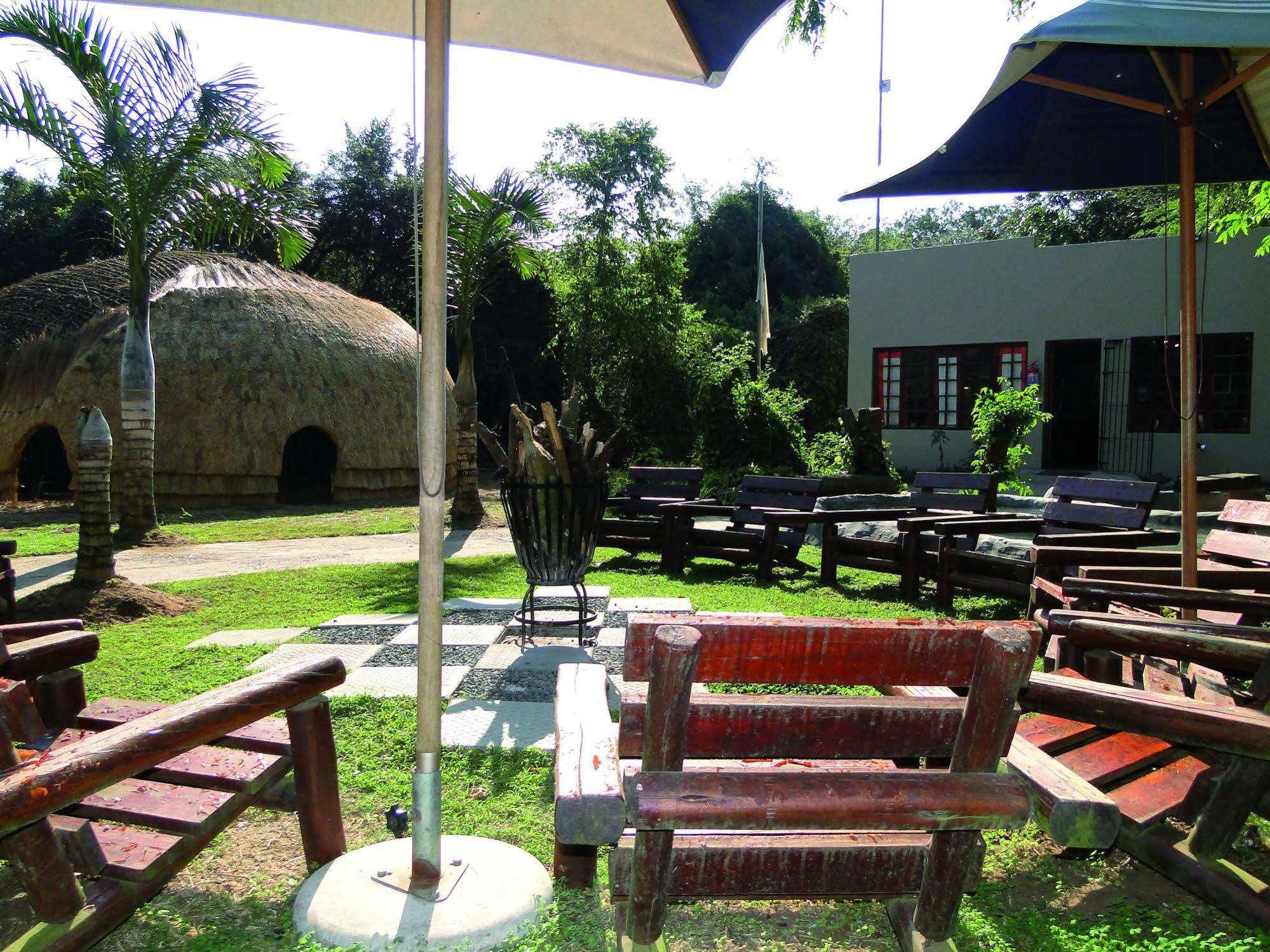 Gooderson Dumazulu Lodge Hluhluwe Exterior photo